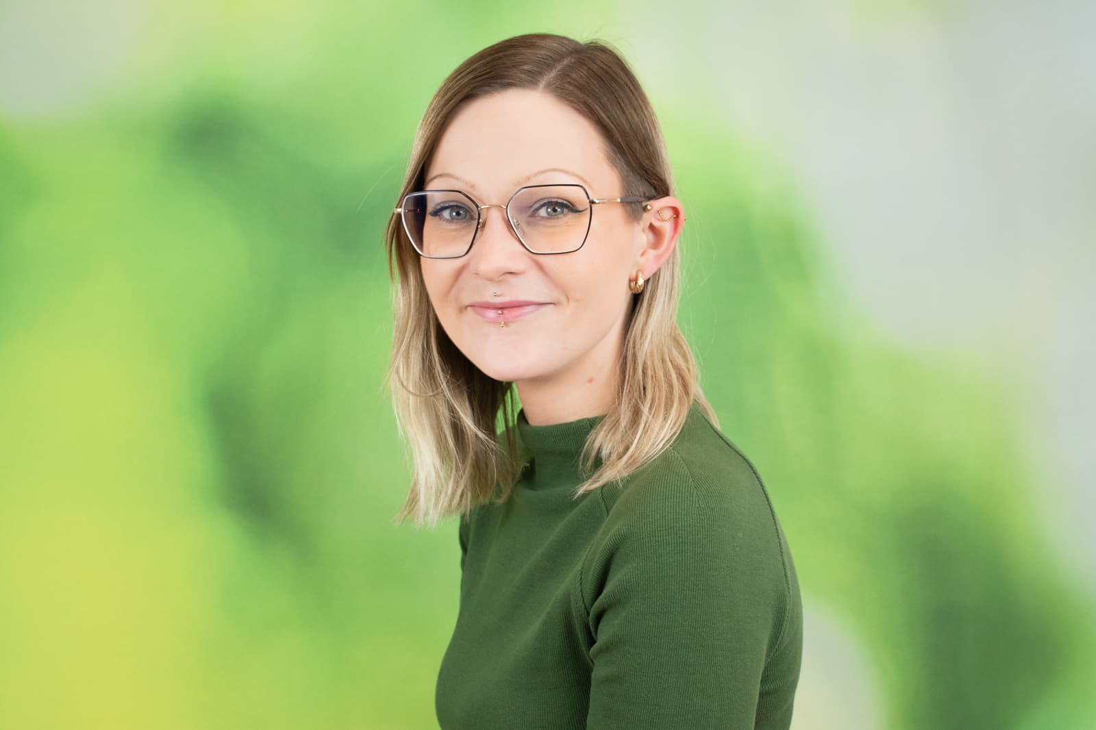 Lara Stalder