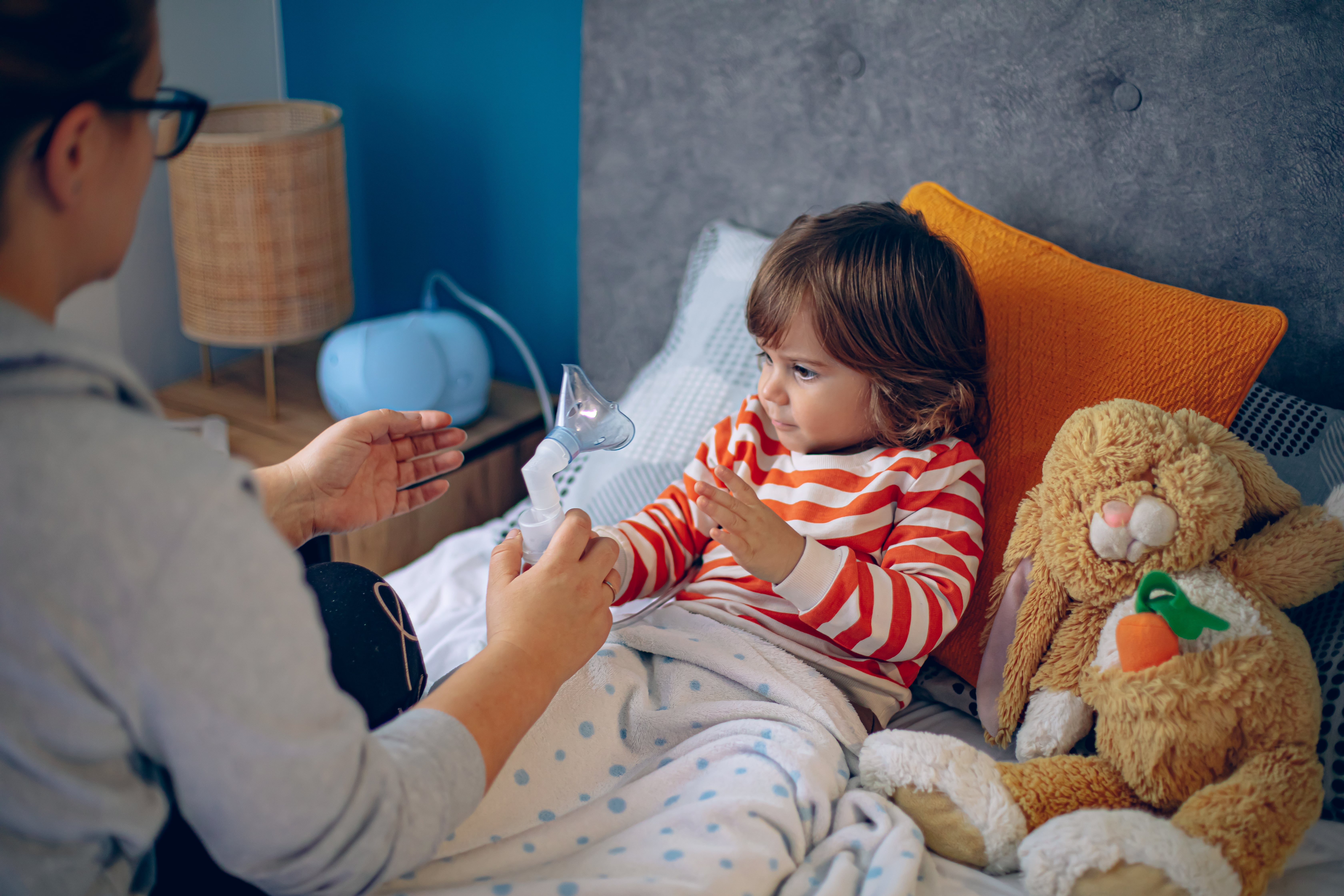 Kind im Bett, Atemwegserkrankungen, Lungenliga Schweiz